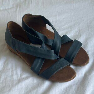 Eric Michael Genuine Leather Size 9.5 / 41